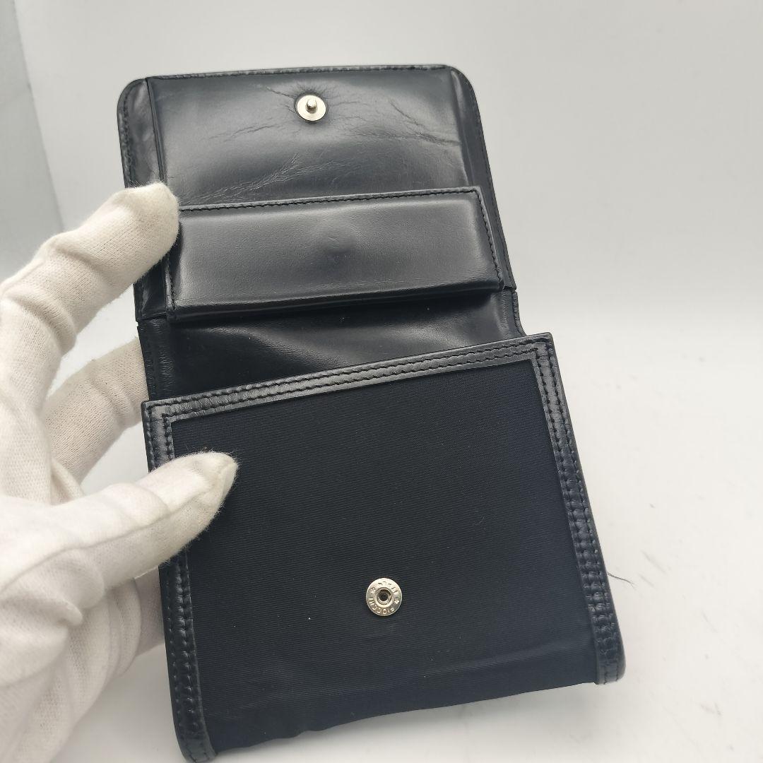 プラダ　折財布　財布　ナイロン　トライアングルロゴ　ブラック