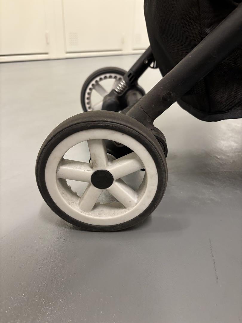 サイベックスイージーS cybex EAZY S 三越限定カラー