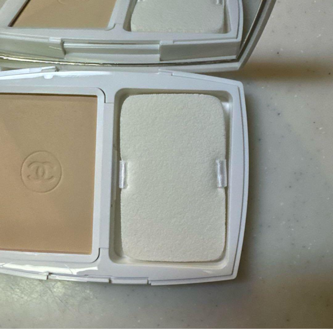 CHANEL ルブランブライトニングコンパクトB10