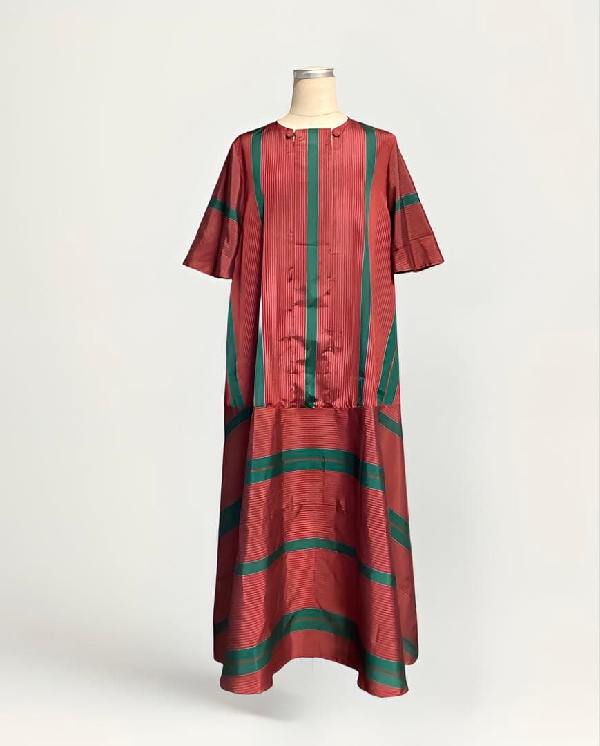 正絹★銘仙着物リメイク~洗い張り反物より~ぺプラム切り替えフレアワンピース五分袖