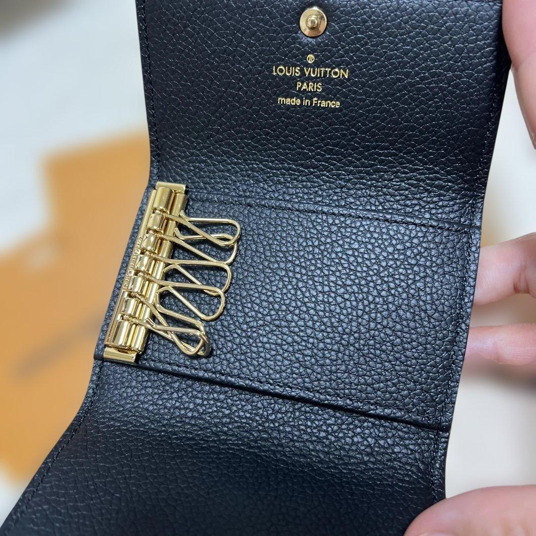 LOUIS VUITTON ブラックキーケース