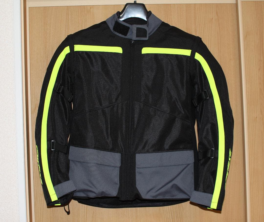 ダイネーゼ OUTLAW TEX JACKET (Size:46) ほぼ新品 ダイネーゼ OUTLAW TEX JACKET (Size:46) ほぼ新品