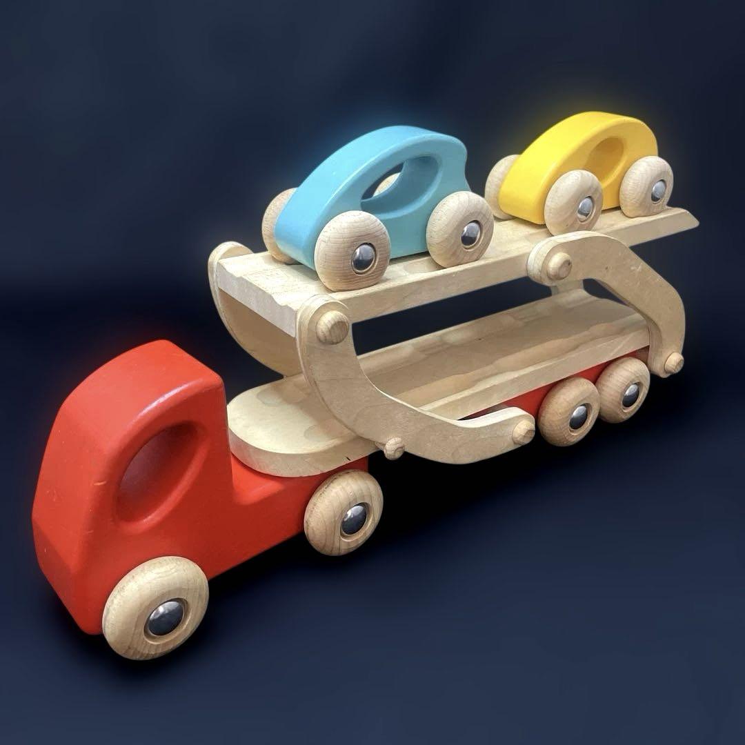 BAJO 車をはこぶトラック　レッド