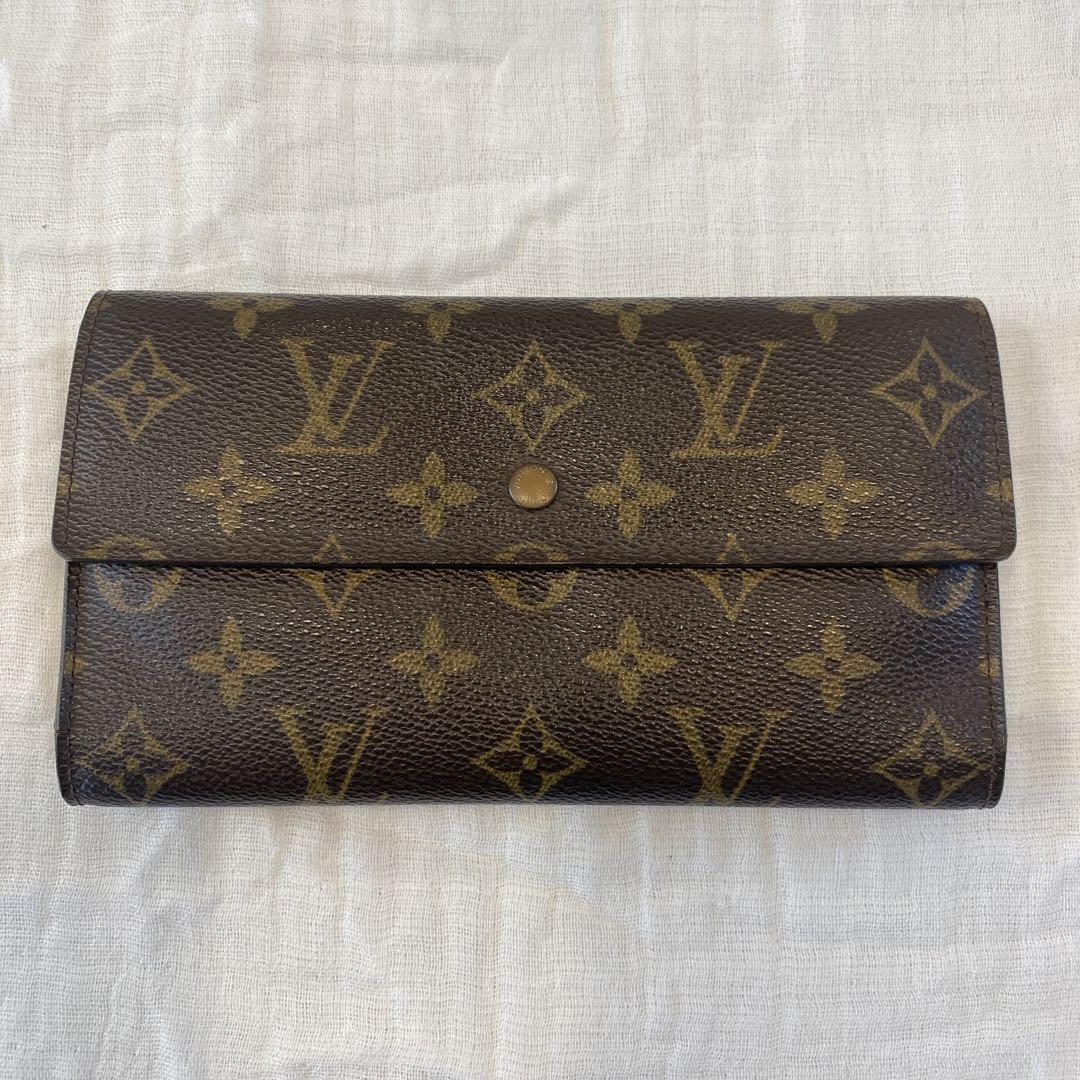 ルイヴィトン LOUIS VUITTON 長財布 三つ折り財布　ポルトトレゾール