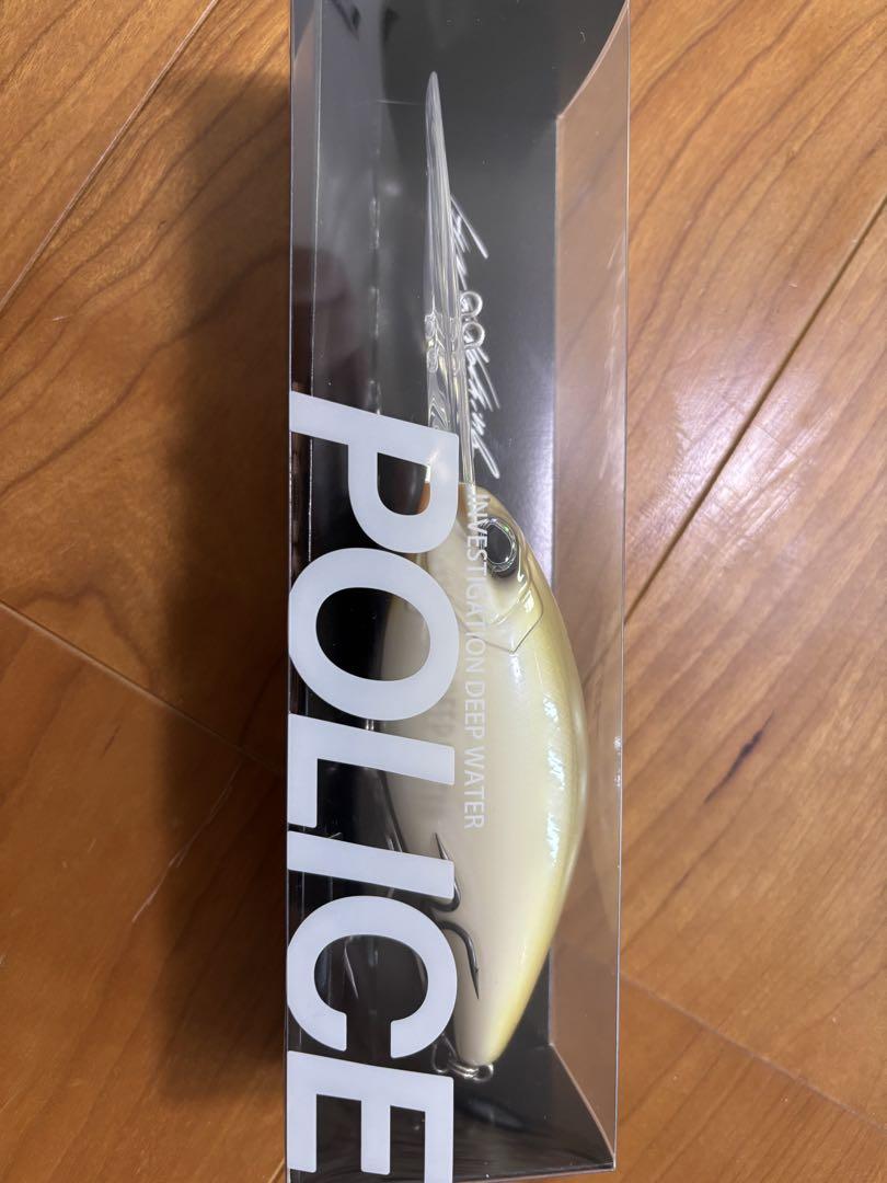 【最安値】DRT POLICE