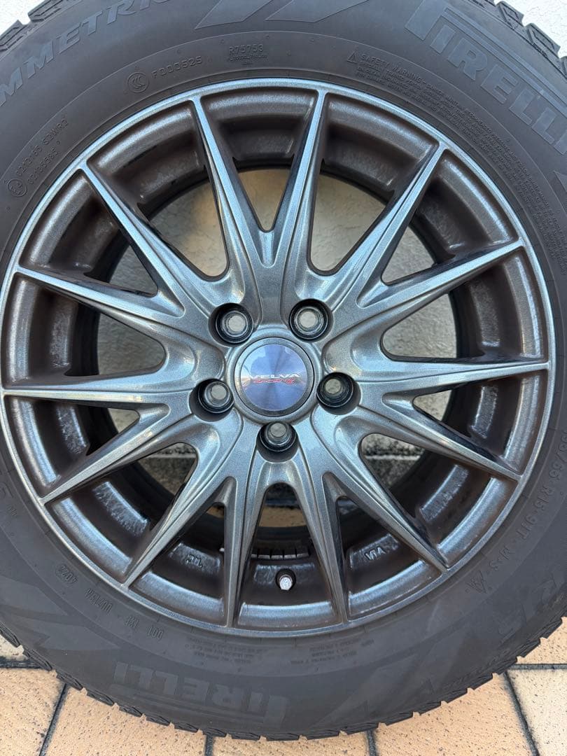 15インチ アルミホイール ピレリタイヤセット