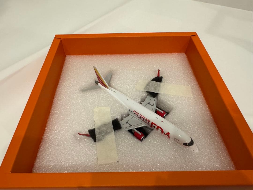 FDA Embraer 175 スケール1/200 完成品 Jc wings FDA Embraer 175 スケール1/200 完成品 Jc wings