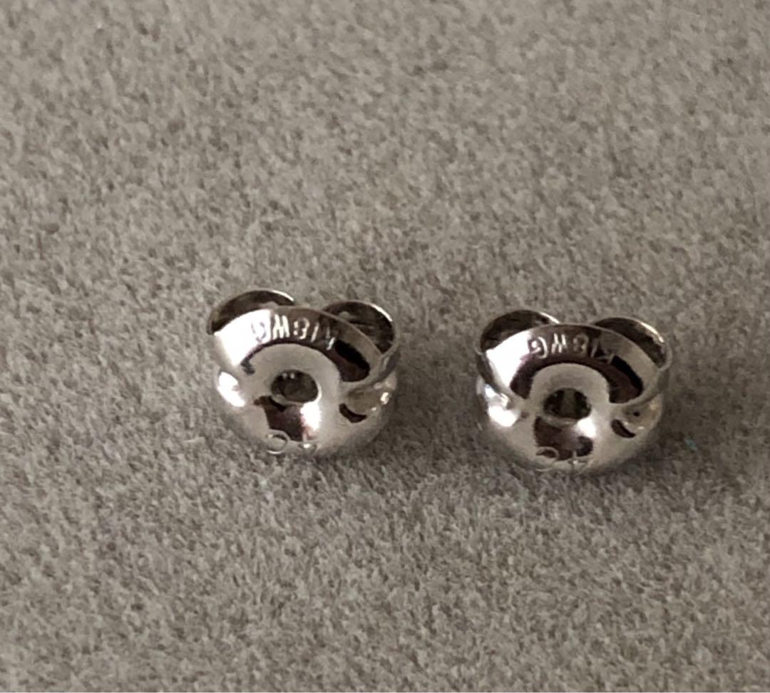 定価70,400円　ヨンドシー　K18ホワイトゴールド ピアス