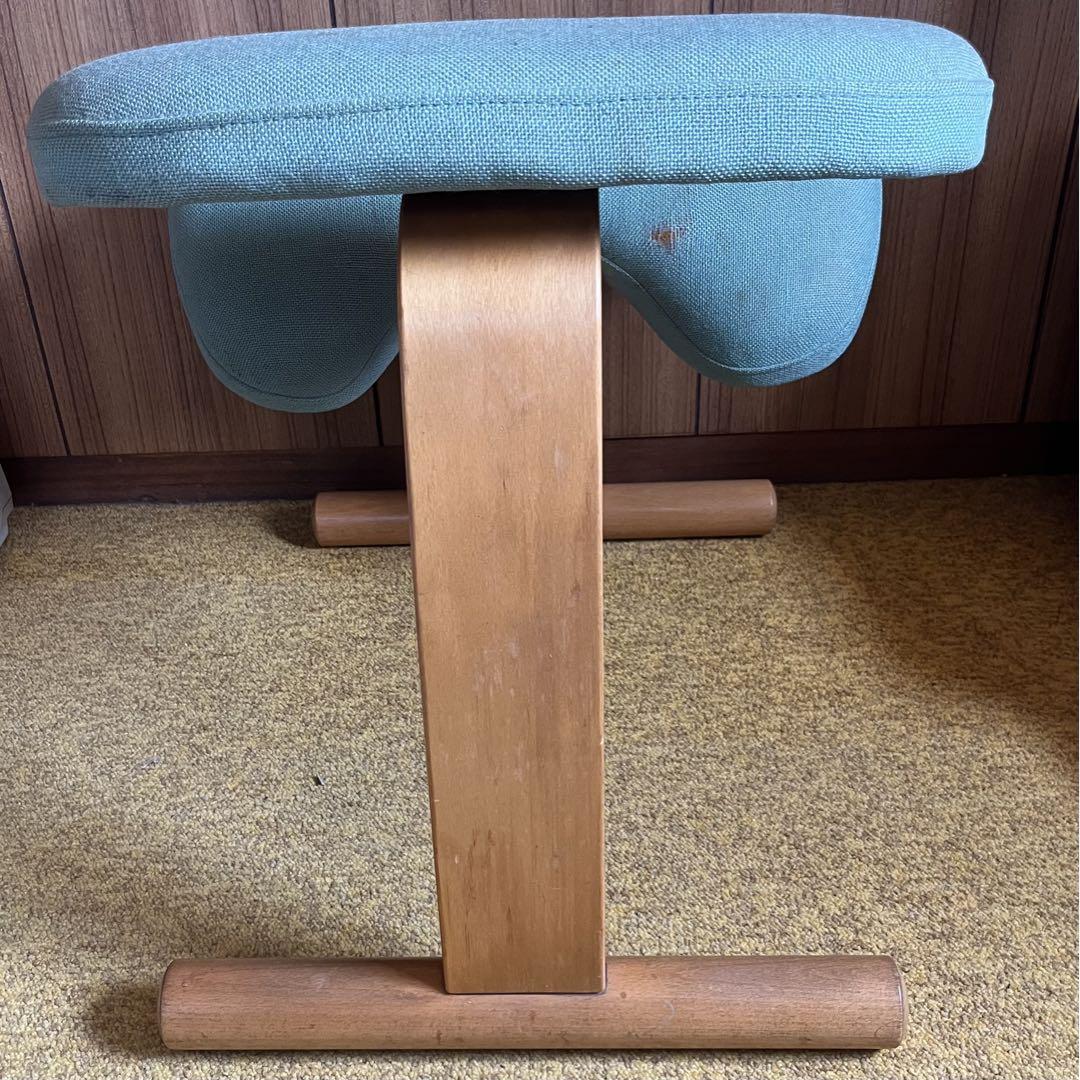 rybo リボ バランスイージー 姿勢矯正椅子 ライトグリーン 正規品