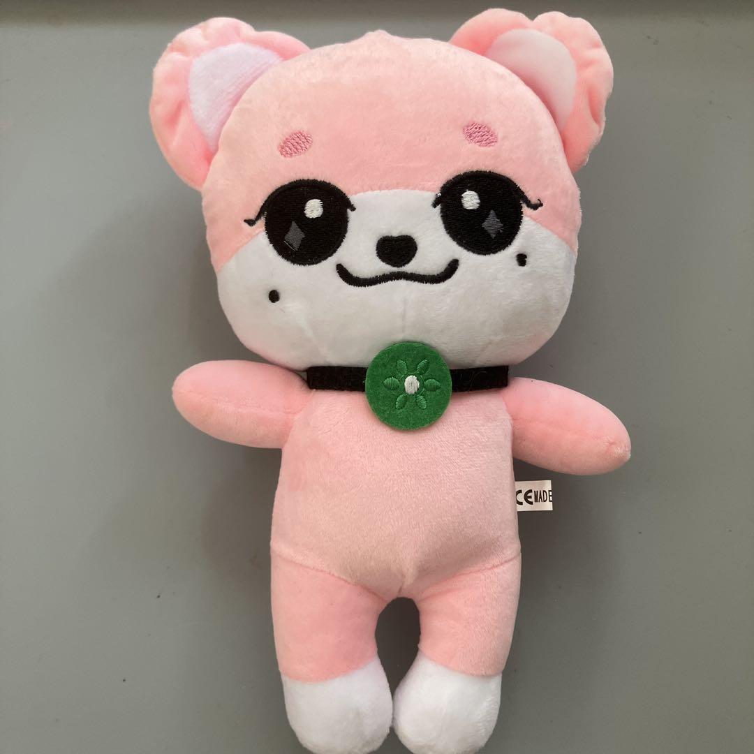 ive ミニブ　イソぬいぐるみ(ノーブランド)