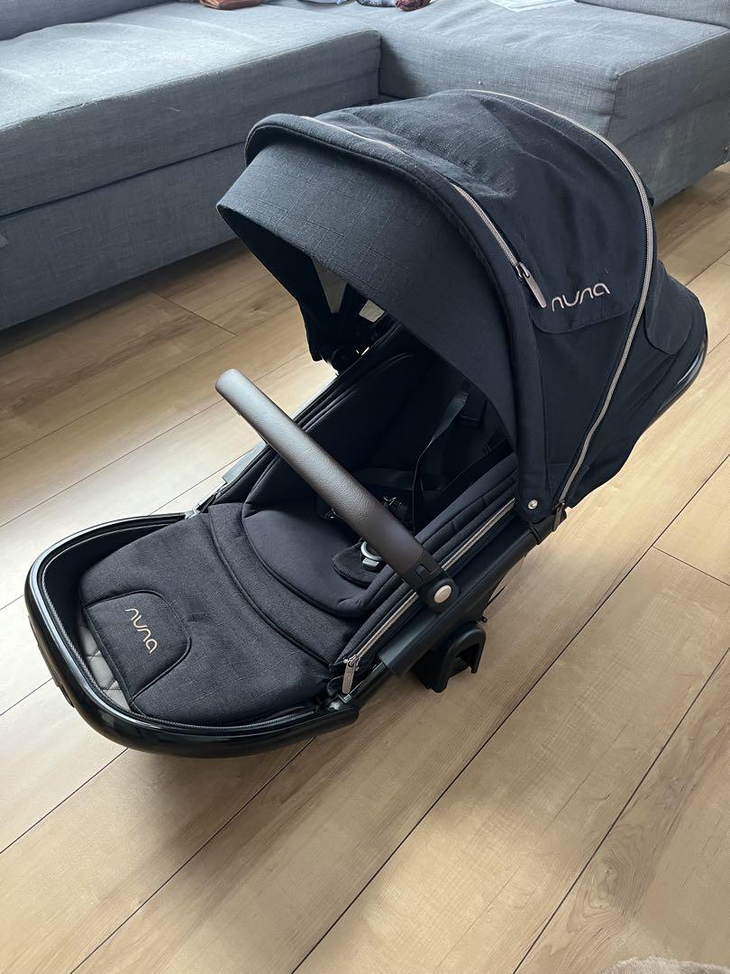 【極美品】ほぼ新品 早いもの勝ち　nuna デミグロウ