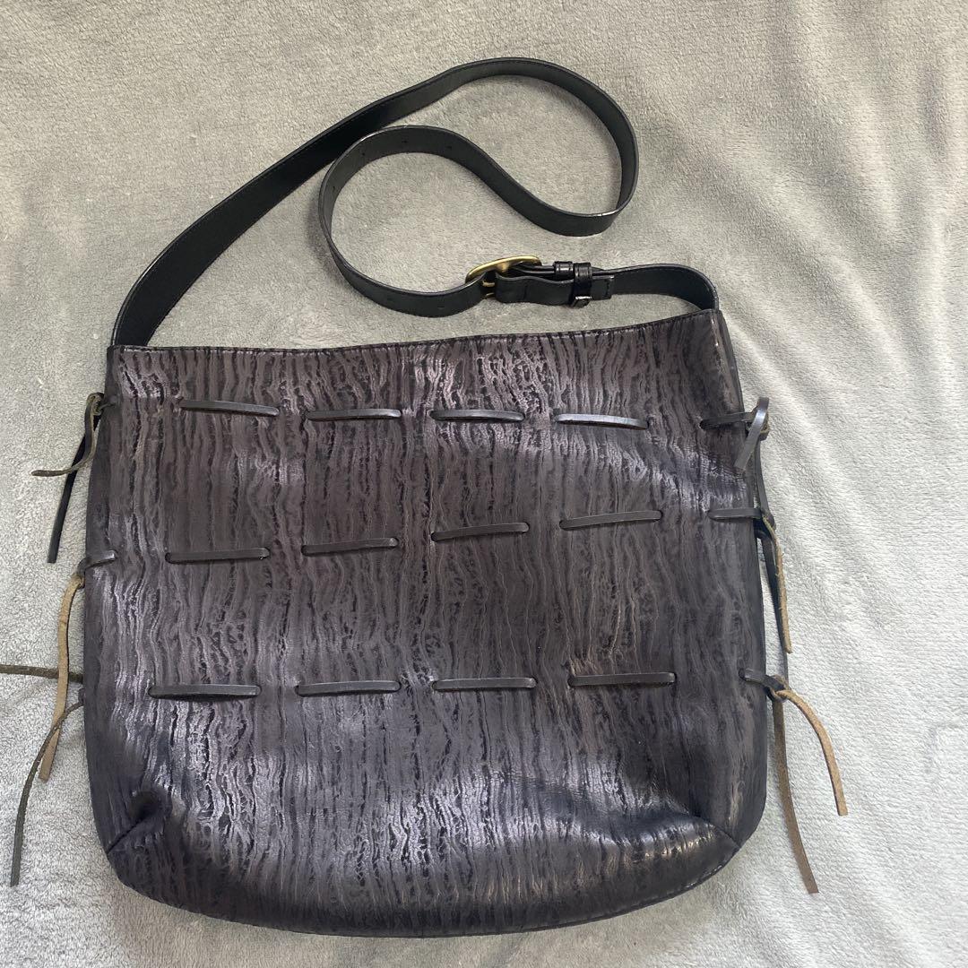 ArteLavoro レザーブラックショルダーバッグ