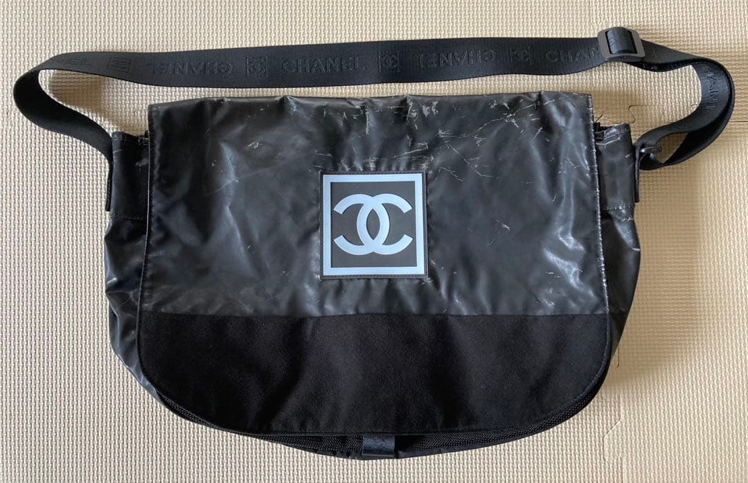CHANEL スポーツライン　ショルダーバッグ