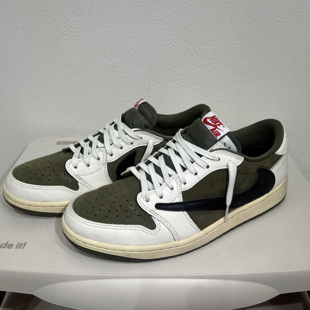 Travis Scott × Air Jordan 1