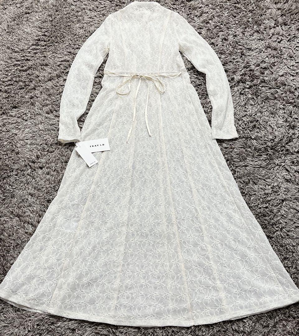 タグ付き✨フレイアイディー フロッキーシュリンクレースワンピース M アイボリー
