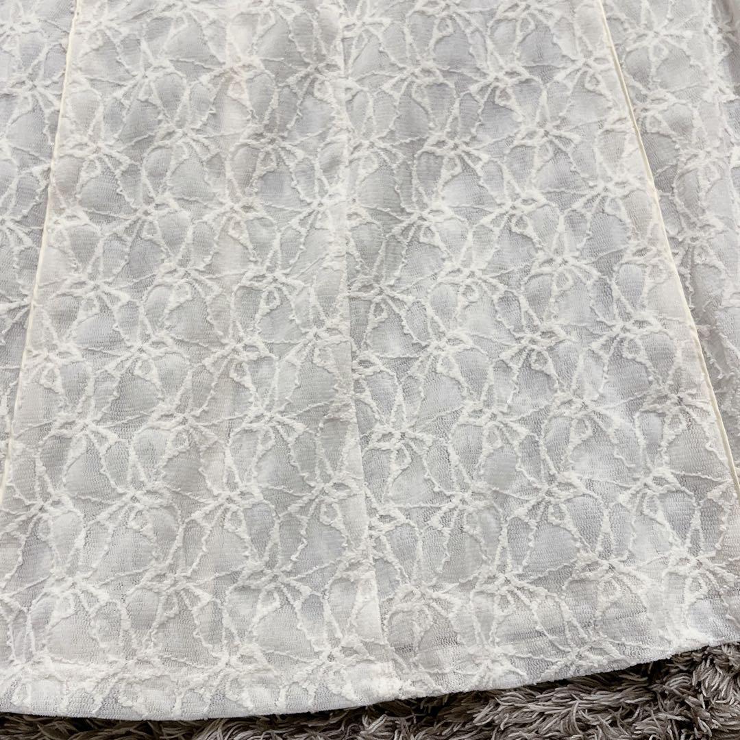 タグ付き✨フレイアイディー フロッキーシュリンクレースワンピース M アイボリー