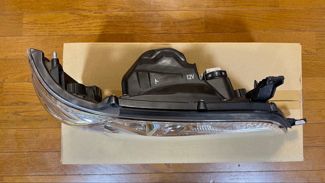 HINO デュトロ トヨタ ダイナ トヨエースLED ヘッドライト 右 12v