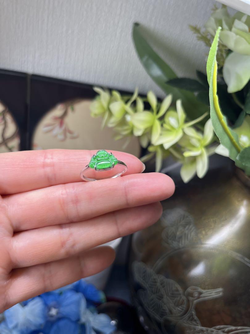 新入荷❣️高品質‼️天然A貨翡翠　氷種氷陽緑925S笑仏様リング　鑑定書付き 新入荷❣️高品質‼️天然A貨翡翠氷種氷陽緑925S笑仏様リング鑑定