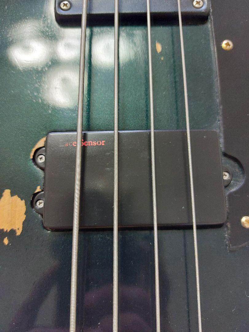ハンドメイド エレキベース DIMARZIO Lace Sensor搭載