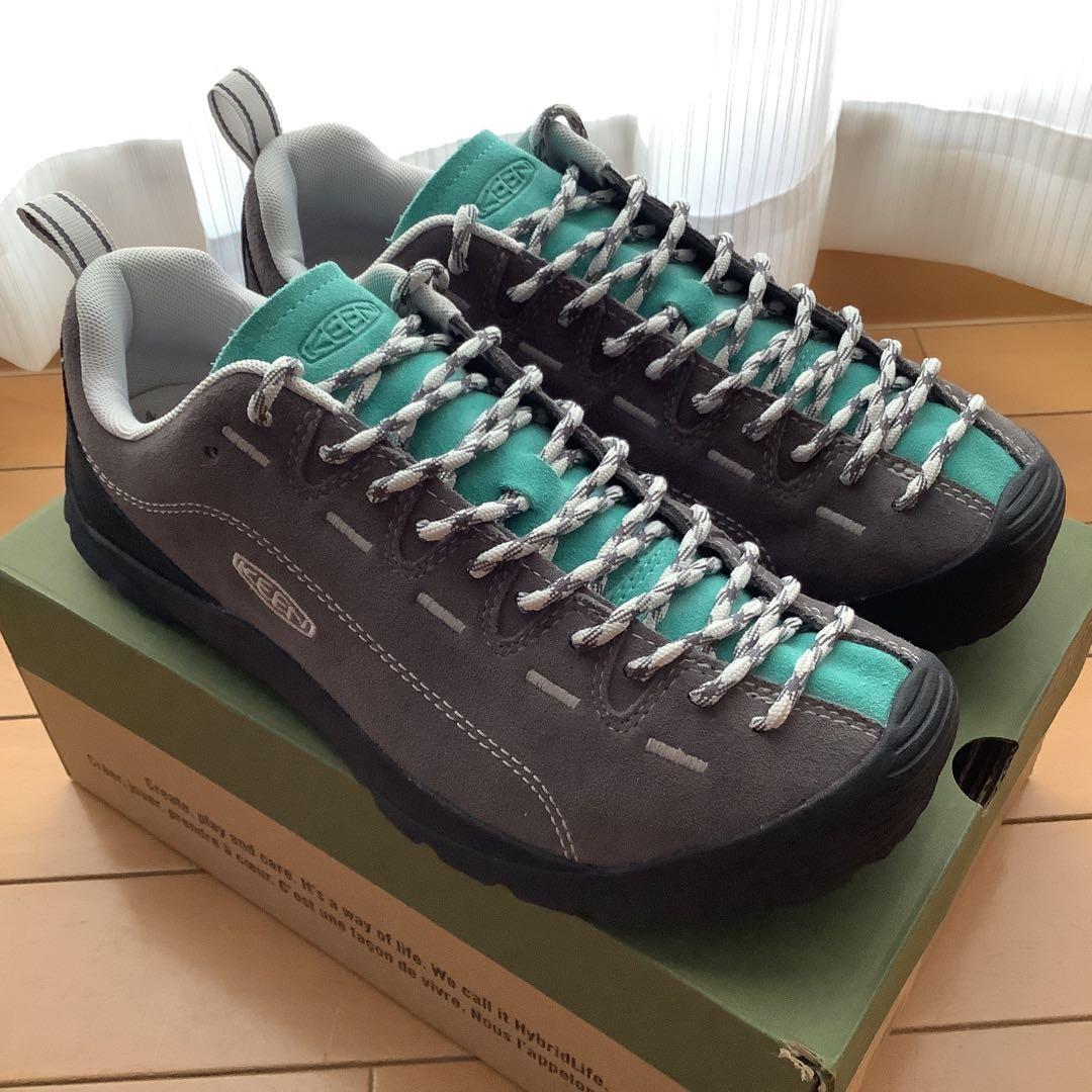 スチールグレー ブライトアクア