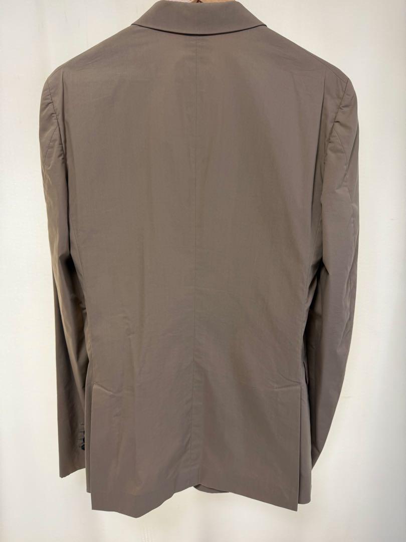 Prada 春夏スーツベージュ46R クリーニング済