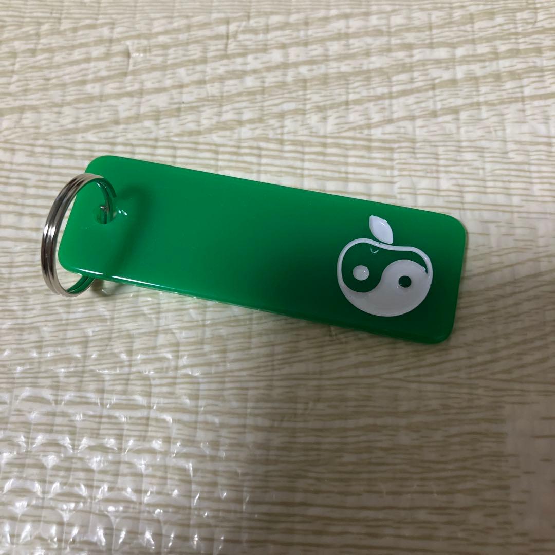 アジト キーホルダー グリーン 椎名林檎 アクリルタグ - メルカリ