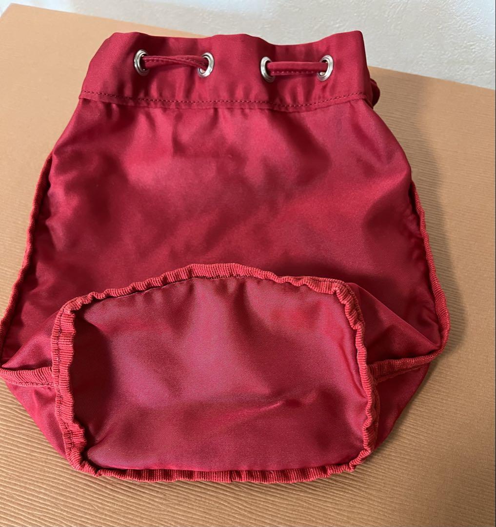 【人気アイテム】PRADA プラダ　巾着バッグ　三角ロゴ　赤　正規品