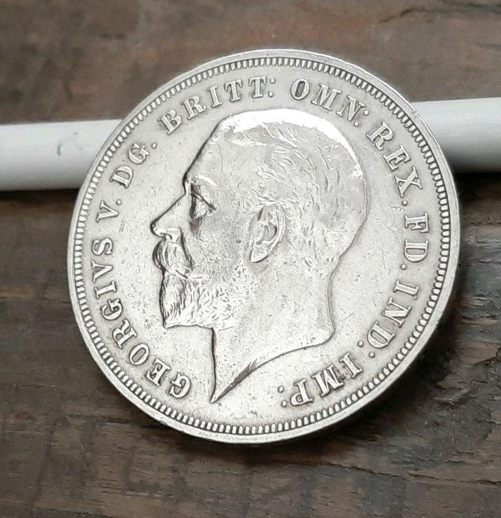 1935年英国銀貨イギリスクラウンジョージ王
.500ag馬デザイン 1935年英国銀貨イギリスクラウンジョージ王.500ag馬デザイン39mm