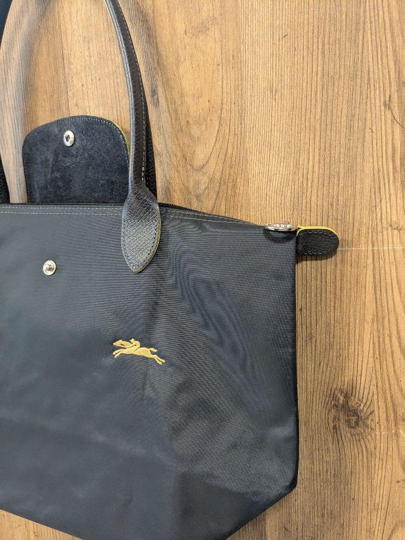 《LONGCHAMP》 ル プリアージュ クラブ Ｓ ガンメタ ショルダーバッグ
