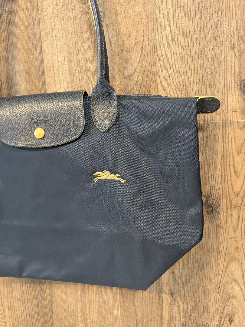 《LONGCHAMP》 ル プリアージュ クラブ Ｓ ガンメタ ショルダーバッグ