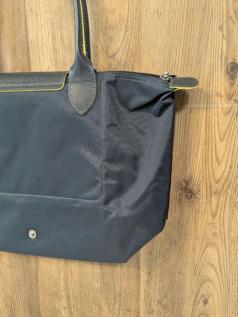 《LONGCHAMP》 ル プリアージュ クラブ Ｓ ガンメタ ショルダーバッグ
