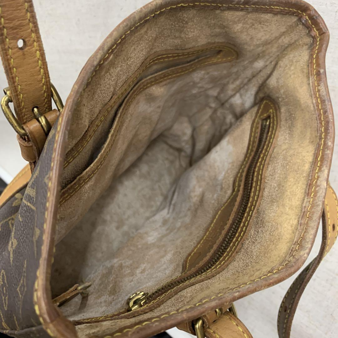 LOUIS VUITTON ルイヴィトン　ショルダーバッグ モノグラム