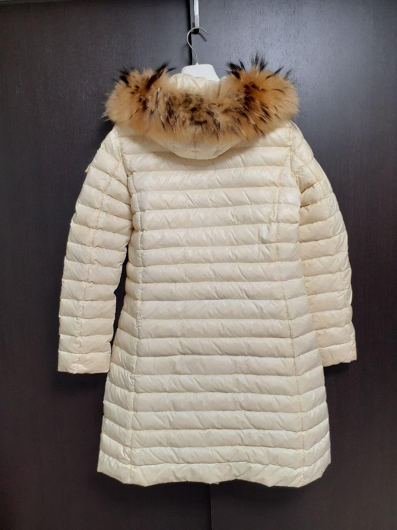 売り切り‼️価格交渉‼️　モンクレール　ダウンコート　オフH　0(1の方向)