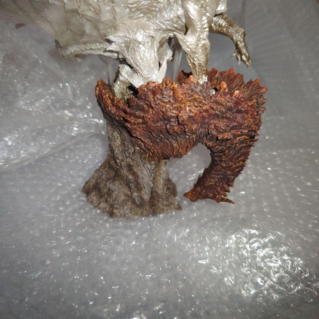 モンスターハンター　クリエイターズモデル　鋼龍　クシャルダオラ　脱皮