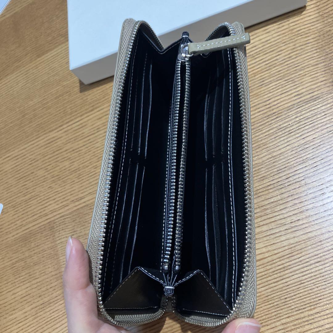 クールな価格でホットなピック ヴァシック VASIC 長財布 トゥモローランド ベージュ 小物