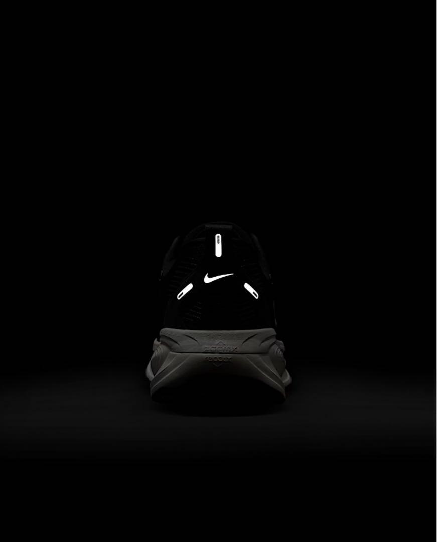 NIKEナイキ ボメロ18 サイズ 27㎝ ブラック 正規品 - メルカリ