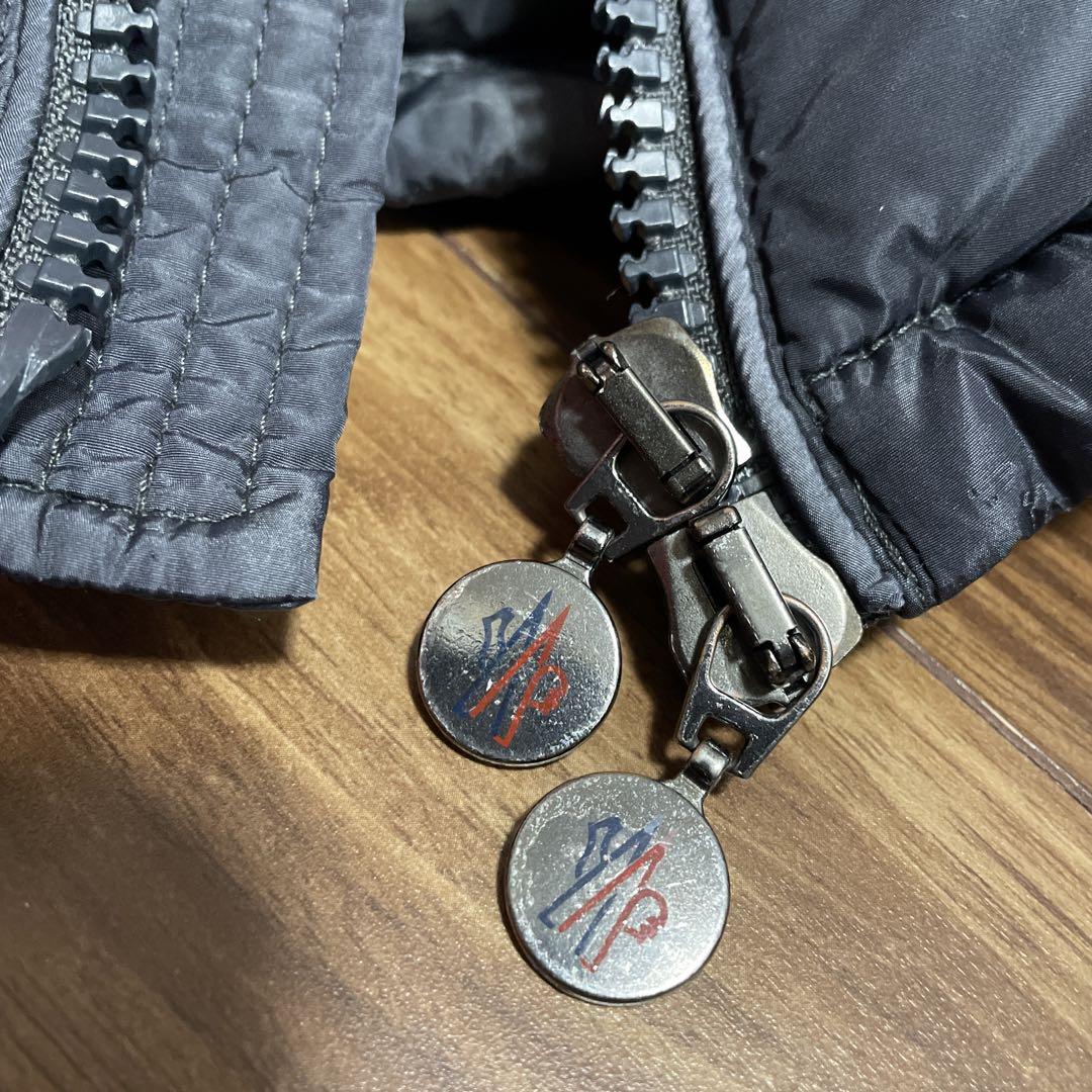 ⭐️MONCLER グレー ダウンジャケット⭐️ ⭐️MONCLER グレー ダウンジャケット⭐️