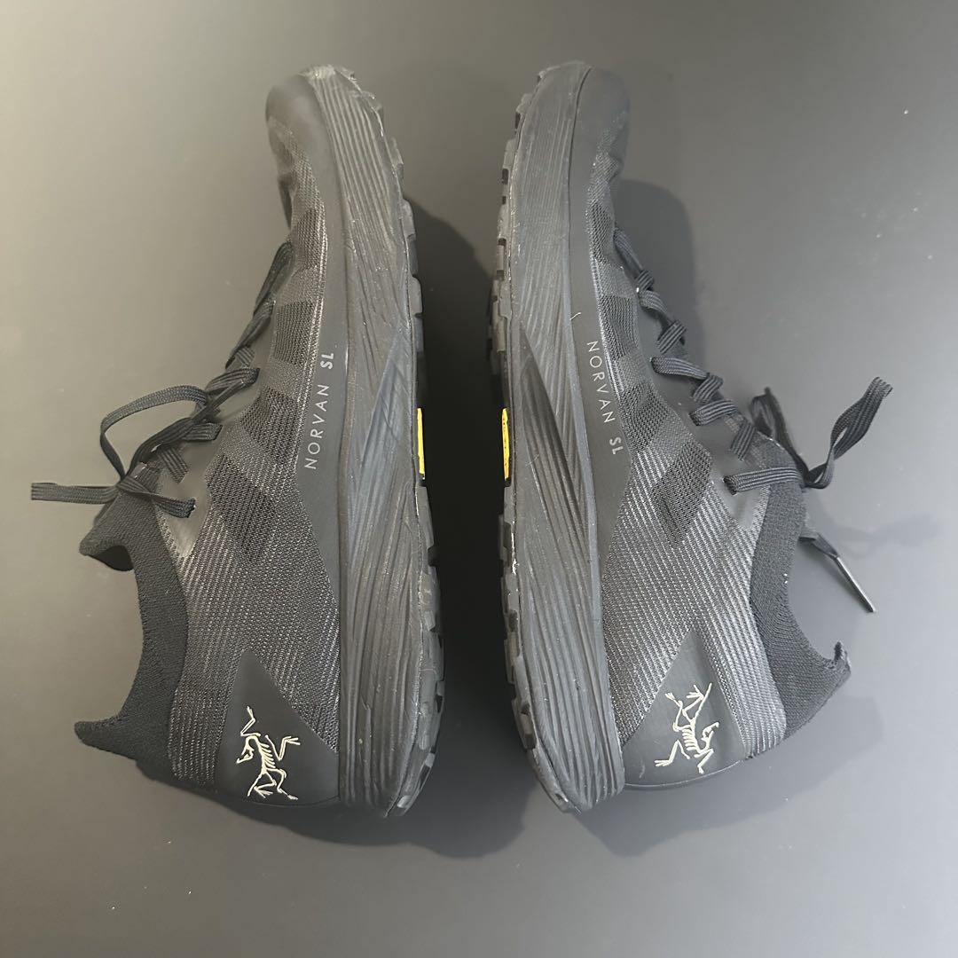 靴 Arc'teryx