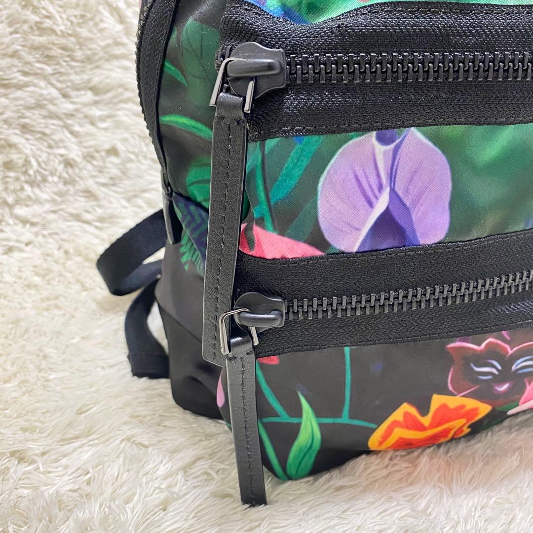 未使用✨限定品 レア マークジェイコブス アリス コラボ リュック ディズニー 未使用✨限定品 レア マークジェイコブス アリス コラボ リュック ディズニー