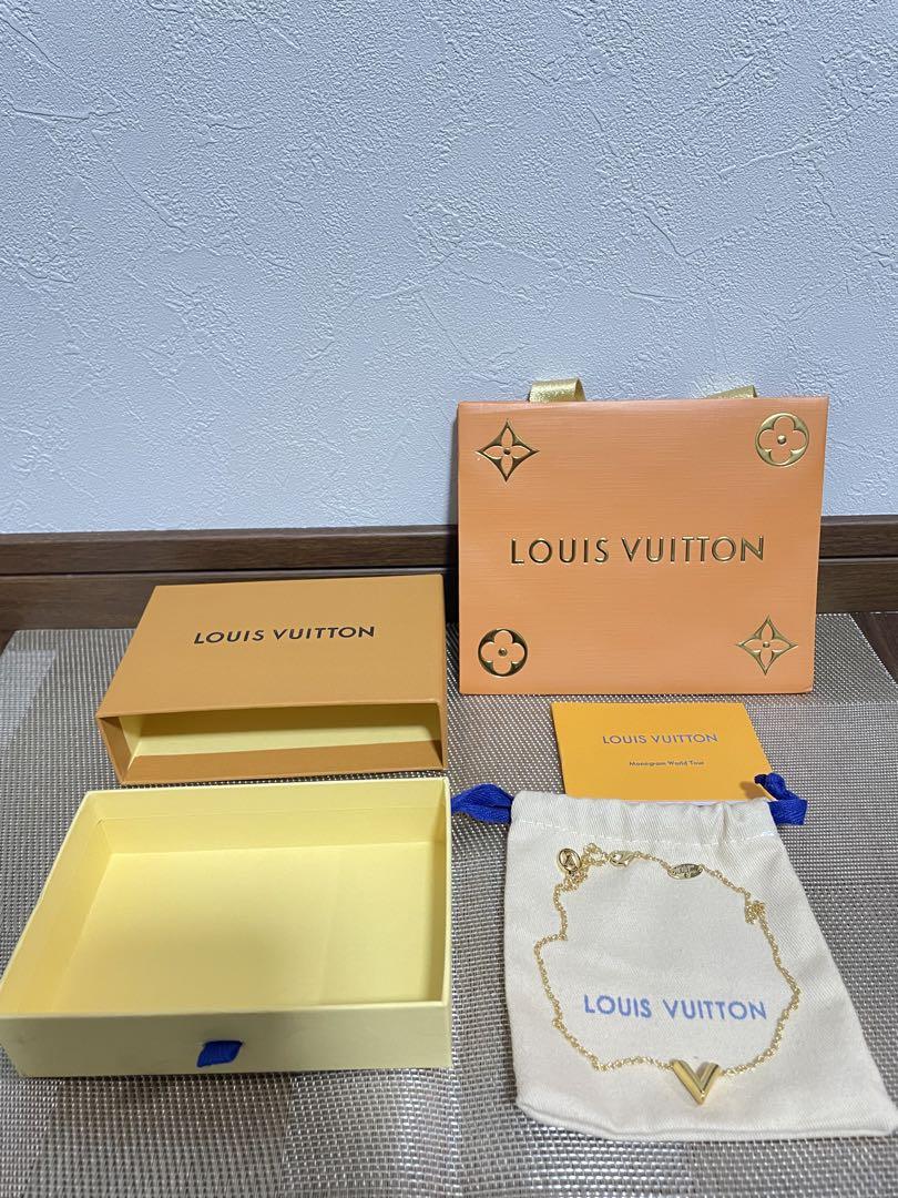 LOUISVUITTON ルイヴィトン エセンシャルV ネックレス ゴールド