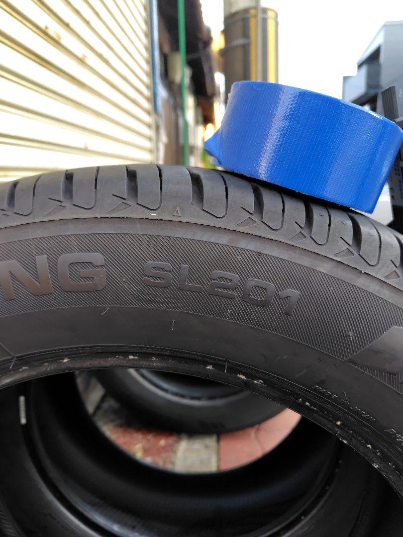 215/60R17セイバーリング9分山2021製