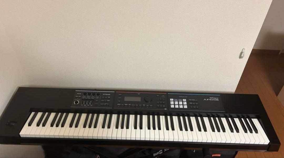 ROLAND　JUNO-DS88　キーボード