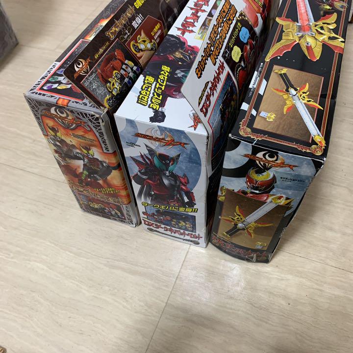 DXキバットベルト、DXダークキバットベルDXザンバットソード 3点セット - メルカリ DXキバットベルト、DXダークキバットベルDXザンバットソード 3点セット - メルカリ