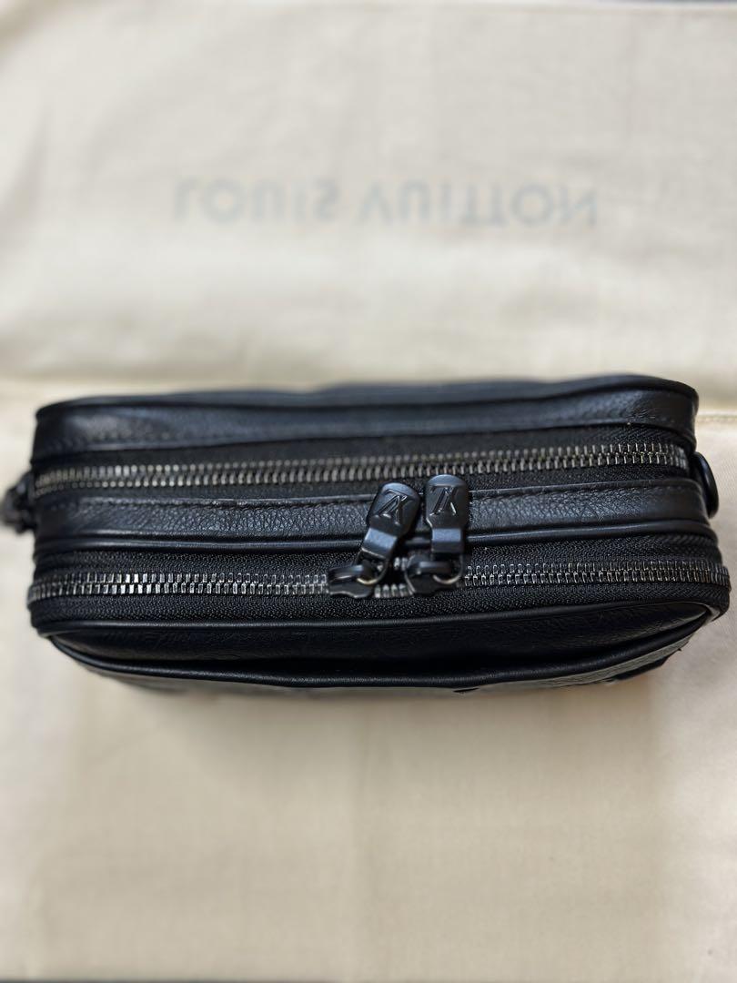 美品✨ルイヴィトン　アルファ・ウェアラブルウォレット NV