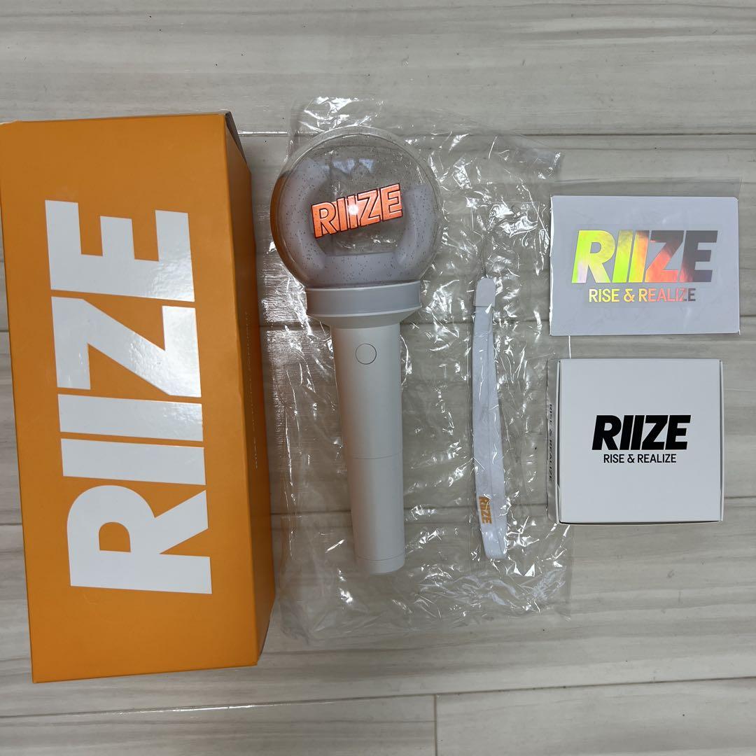RIIZE ファンライトリング (ホワイト、ウォンビン）
