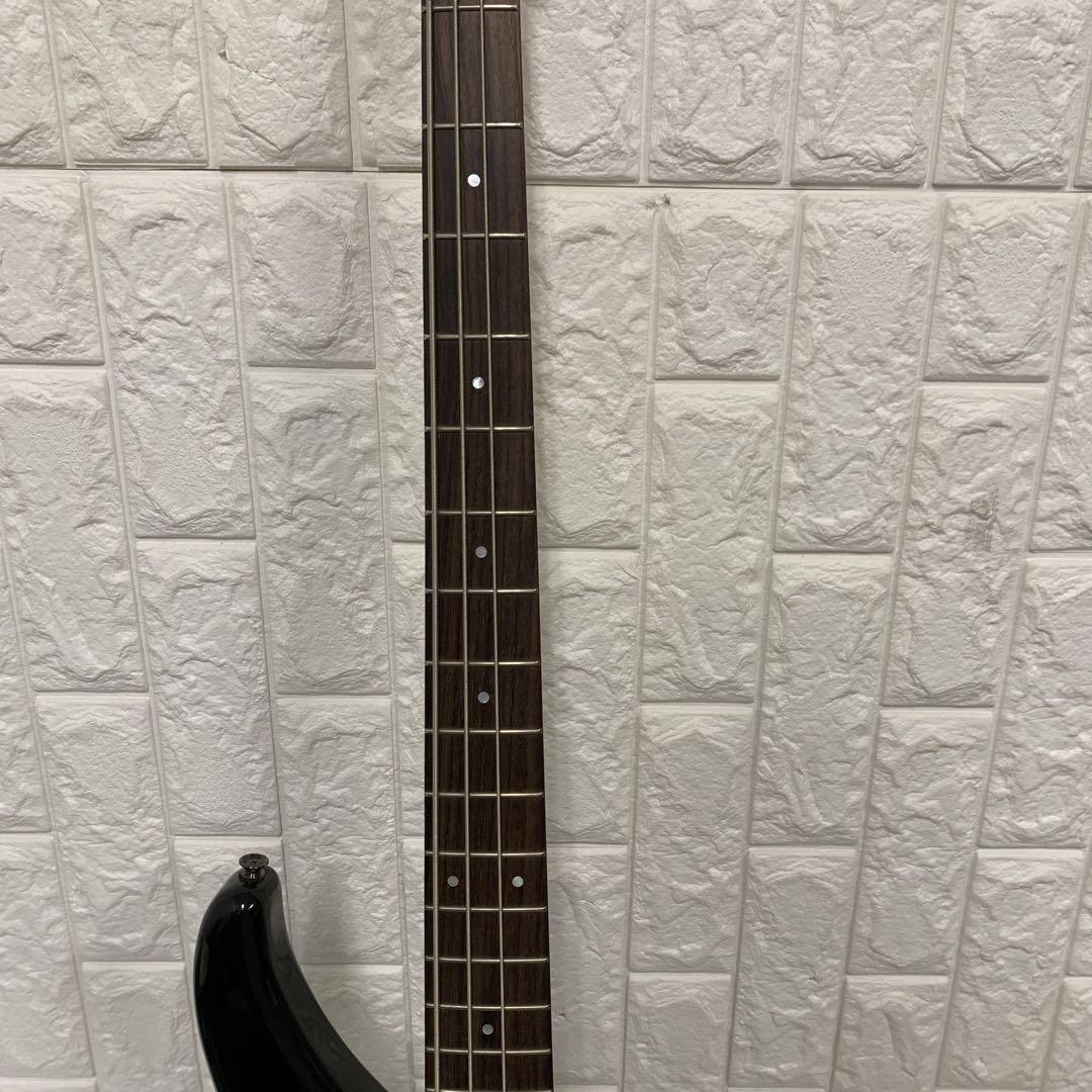YAMAHA TRBX304 ベース