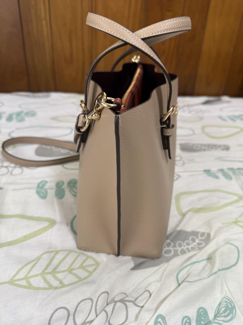 COACH　コーチ　モリートート25　ハンドバック C4084