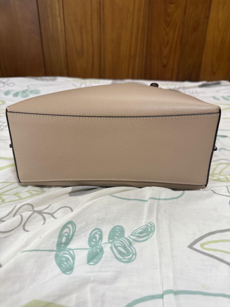 COACH　コーチ　モリートート25　ハンドバック C4084