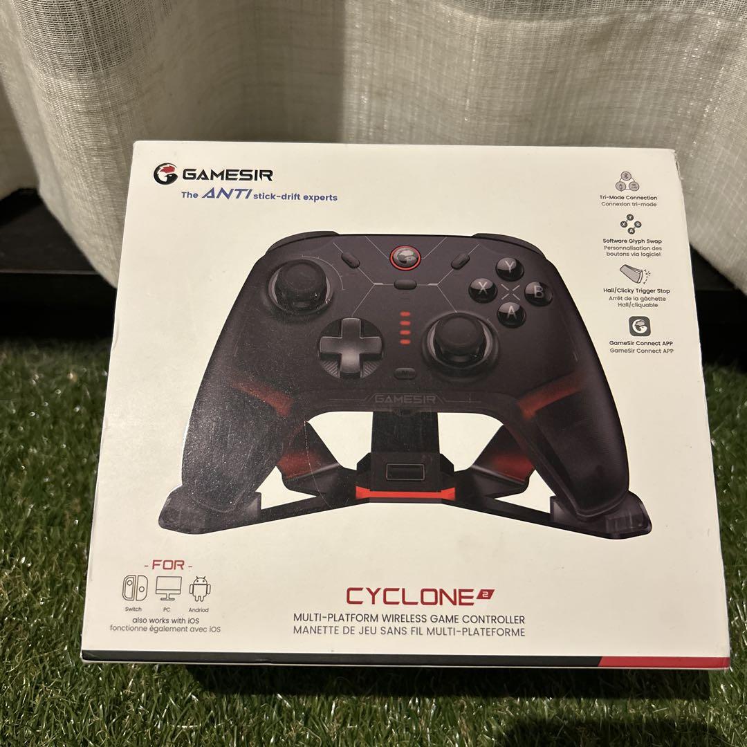 新品未開封　Gamesir Cyclone2　黒　充電ドック付き