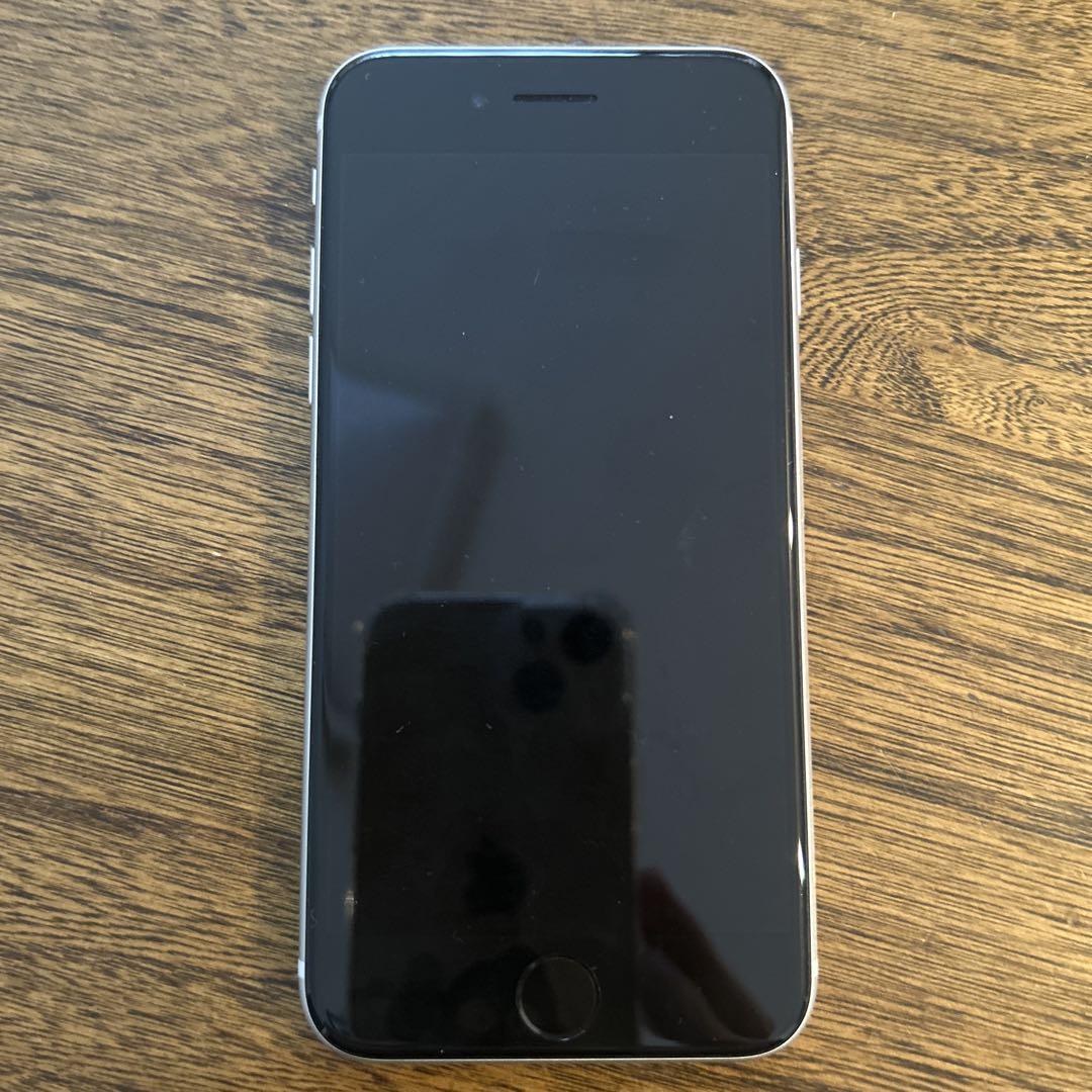 iPhone SE 第3世代 64GB スターライト バッテリー容量83%